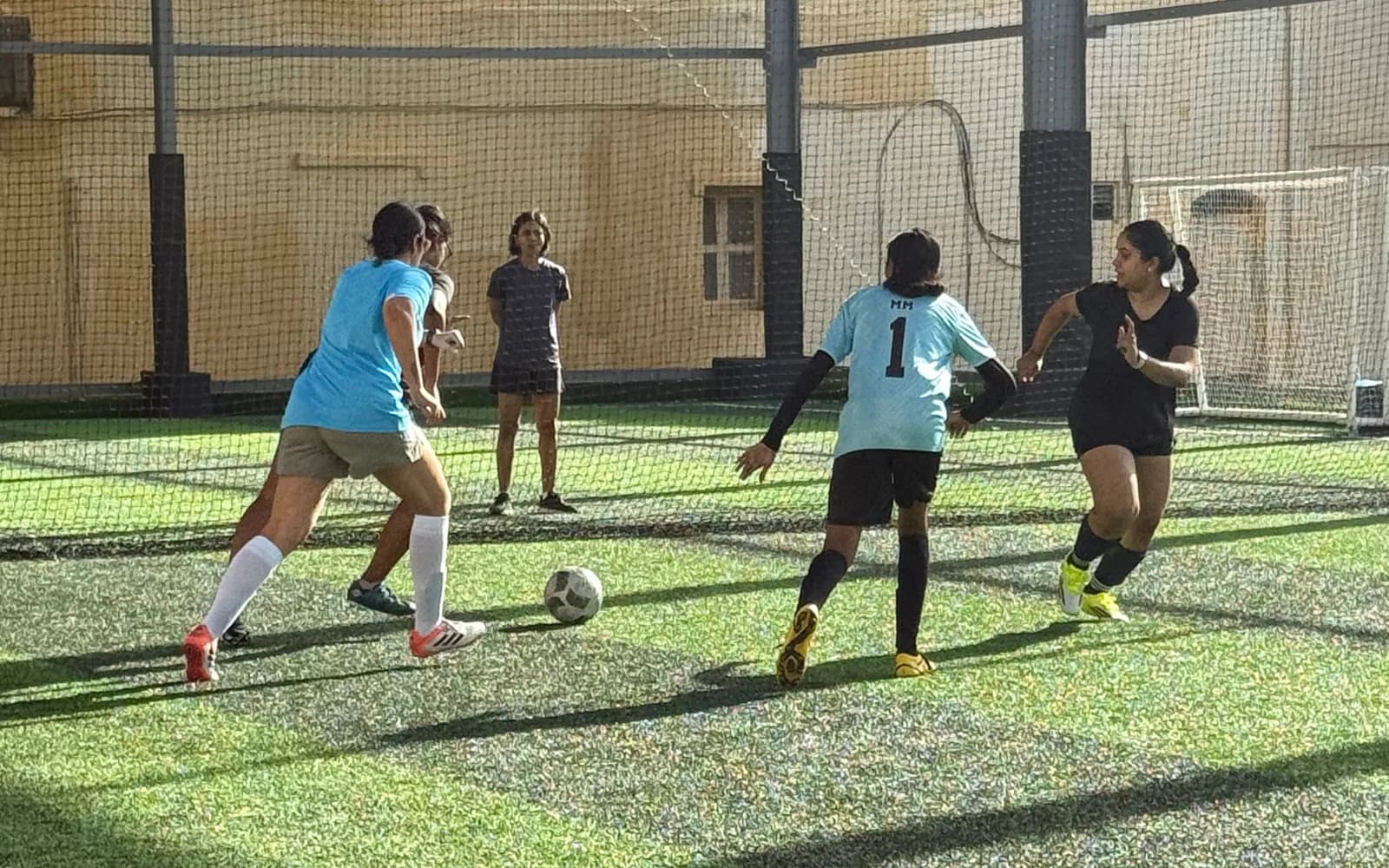 SIS Women's Football Coaching