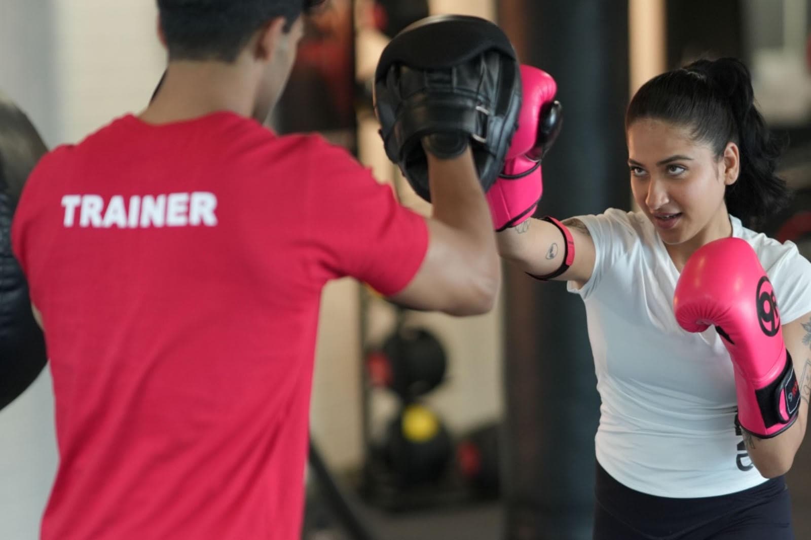 SIS x 9 Round Kickboxing Fitness